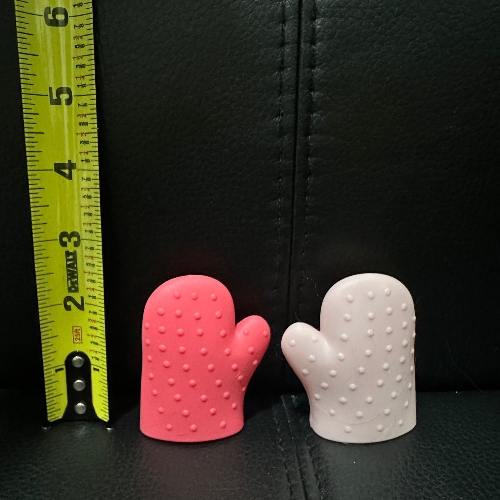 Unbranded Doll Oven Mitts Accessories OS Pink Excellent Silicone Kitchen 2pc - Picture 2 of 3